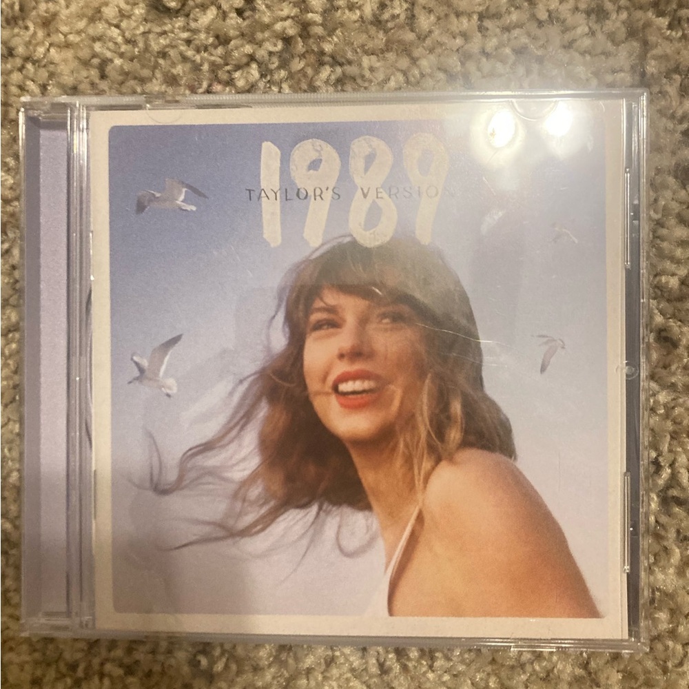 1989 Taylor's Version CD + Poster!